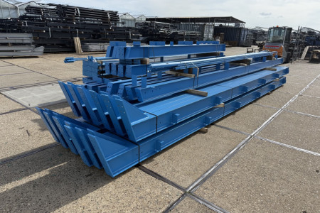 15.00 x 55.00m (825m²)